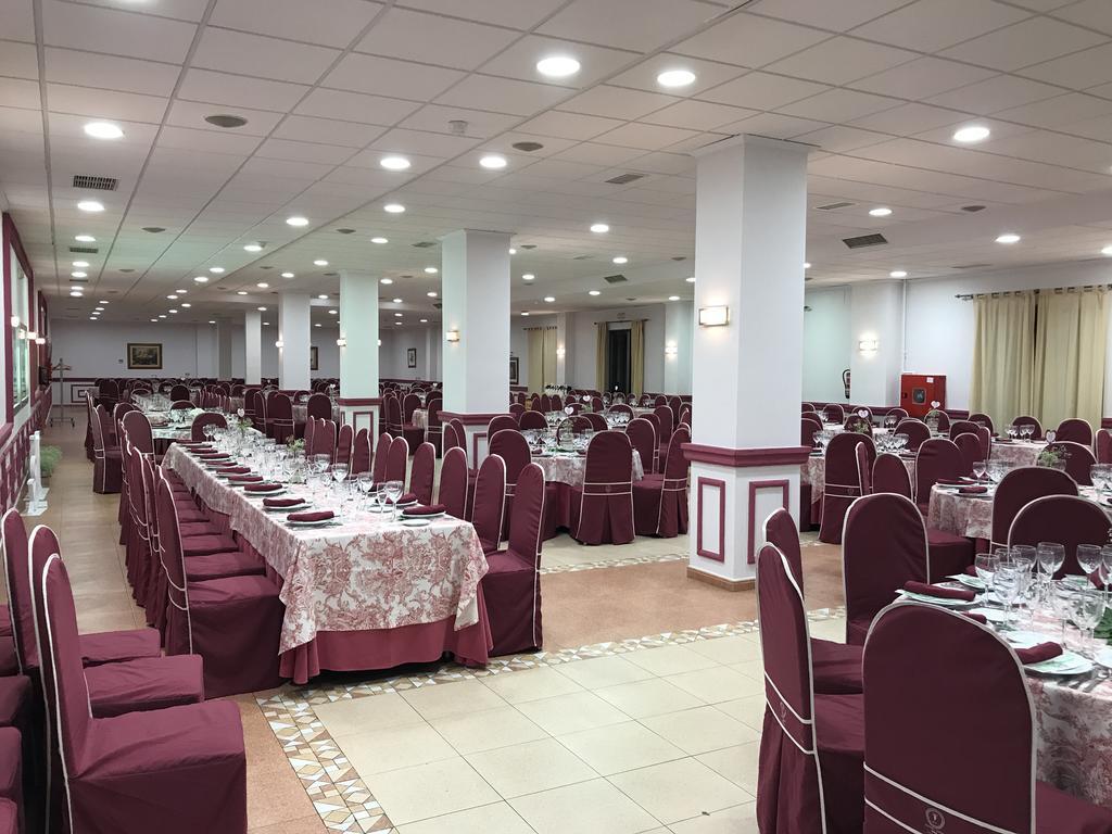 Hotel Isur Йерена Екстериор снимка